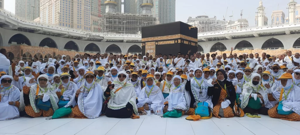 Keberangkatan 1 Pesawat Cahaya Raudhah