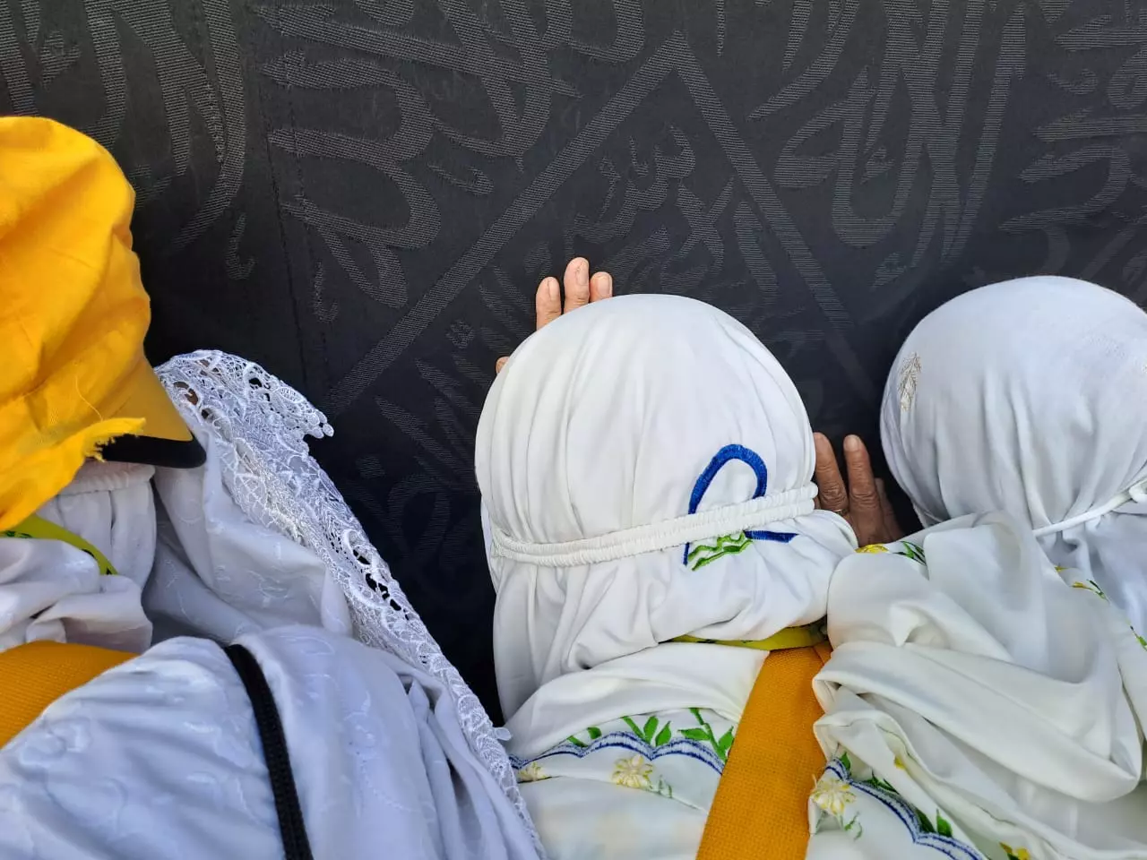 Apa Saja Persiapan dan Perlengkapan Umroh 9 hari – 15 Hari untuk Pria dan Wanita yang Pertama Kali Umroh