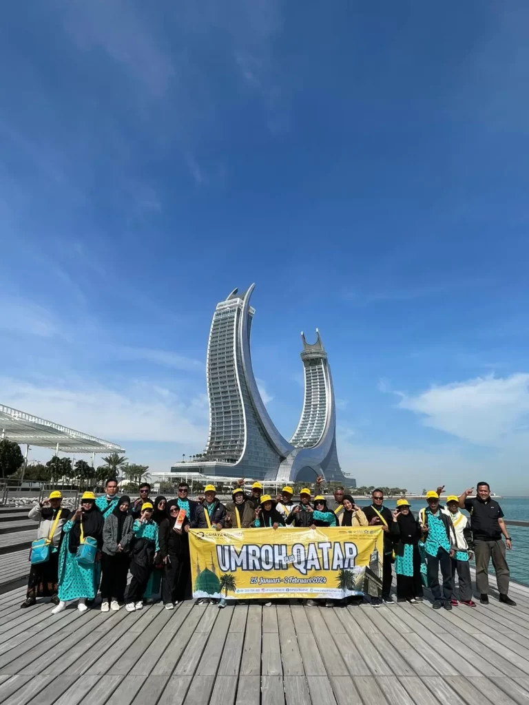Foto jamaah umroh plus qatar