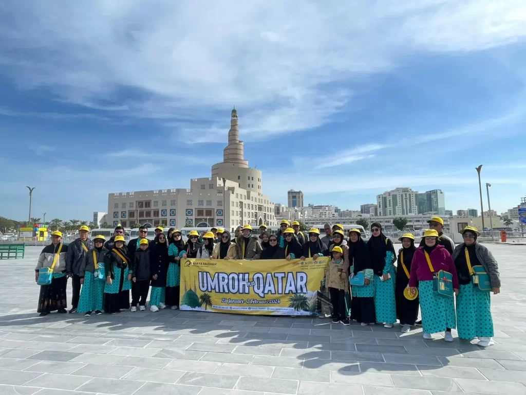 Foto jamaah umroh plus qatar