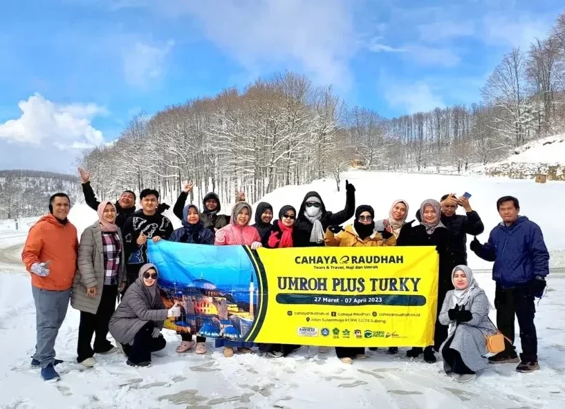 review Paket Umroh Plus Turki Cahaya Raudhah
