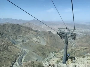 Cable Car di Pegunungan AL Hadda Thaif | Cahaya Raudhah | Travel Umroh | Travel haji